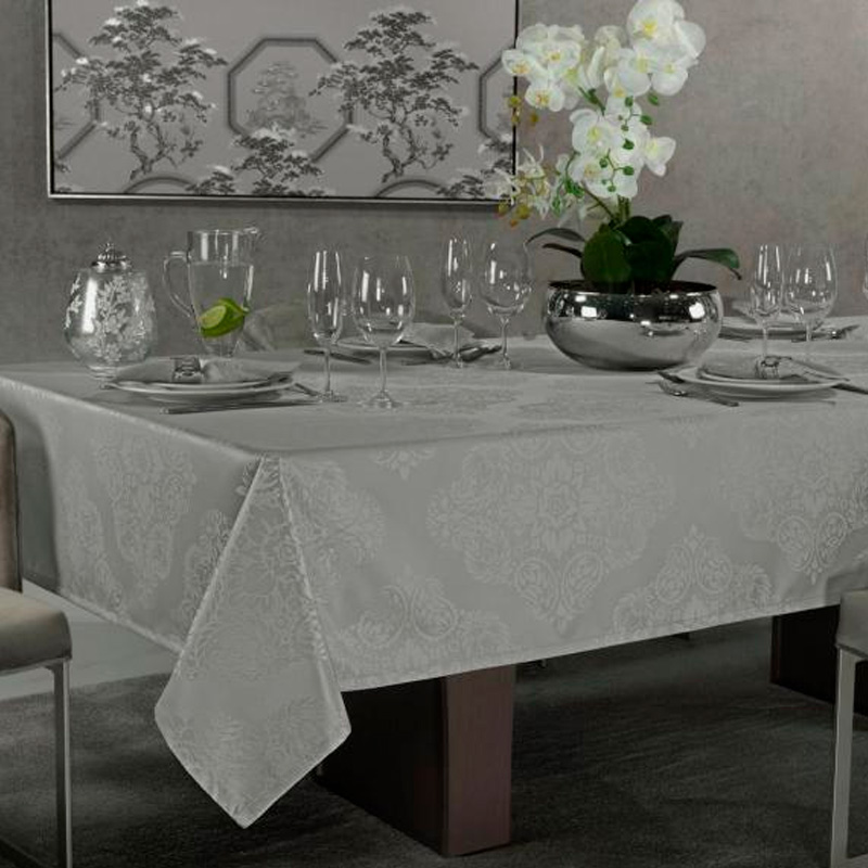 Toalha de Mesa Natal com Bordado Richelieu Quadrada