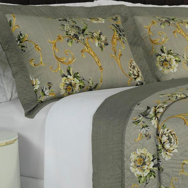 Cobre-leito Casal Bouti de Microfibra Ultrasonic Estampada + 2 Porta-travesseiros - Jolie Cinza - Dui Design Cobre-leito Casal Bouti de Microfibra Ultrasonic Estampada + 2 Porta-travesseiros - Jolie Cinza - Dui Design